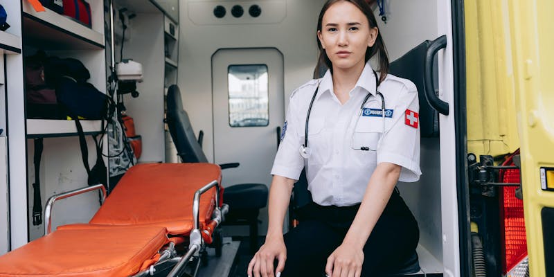 Vantagens de contratar uma ambulância particular para um evento no seu bairro